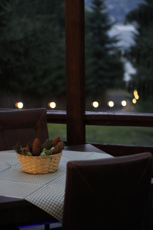 Отель Casa Laur Cu Plaja Privata Колибица Экстерьер фото